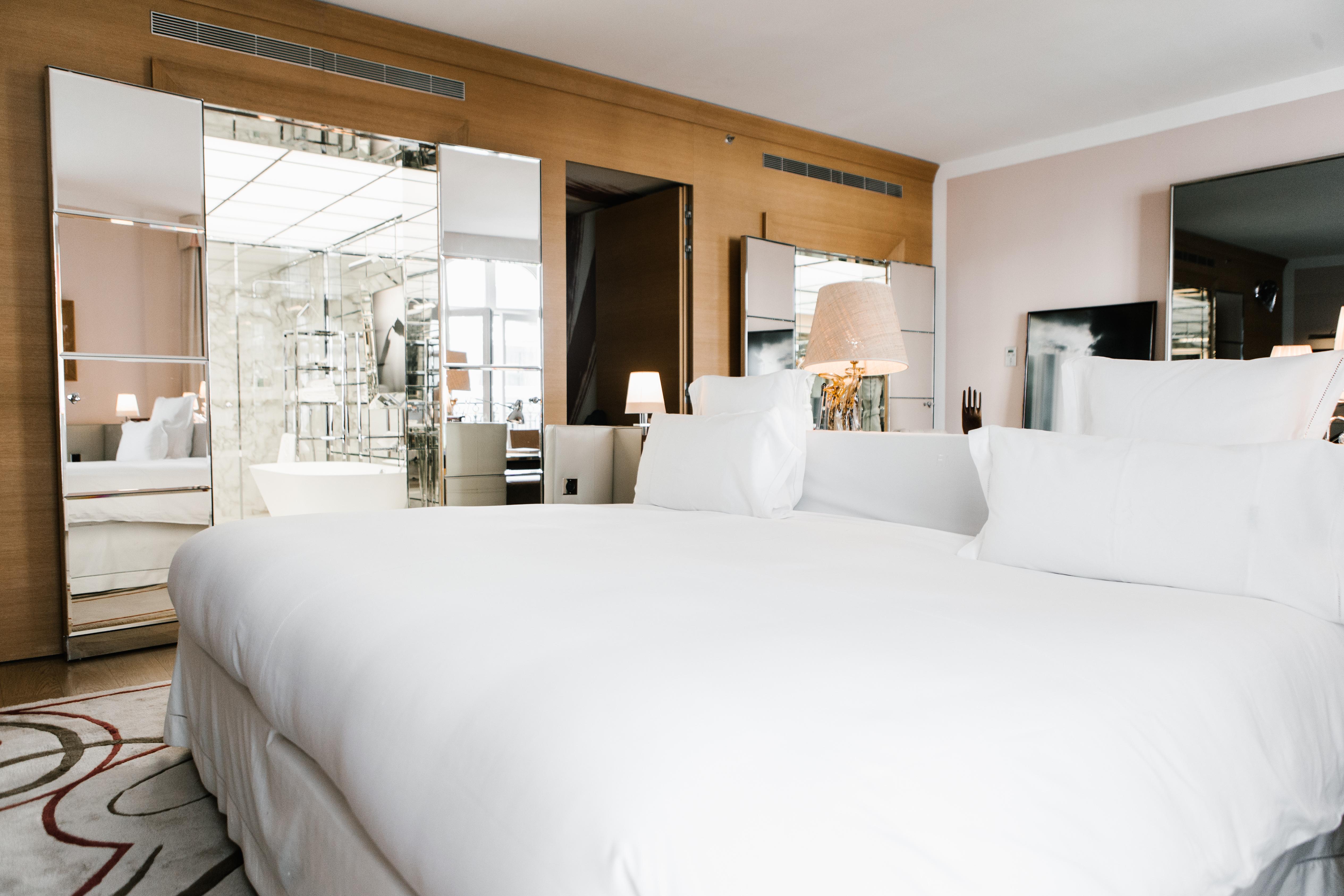 Hotel Le Royal Monceau Raffles Paris Exterior photo