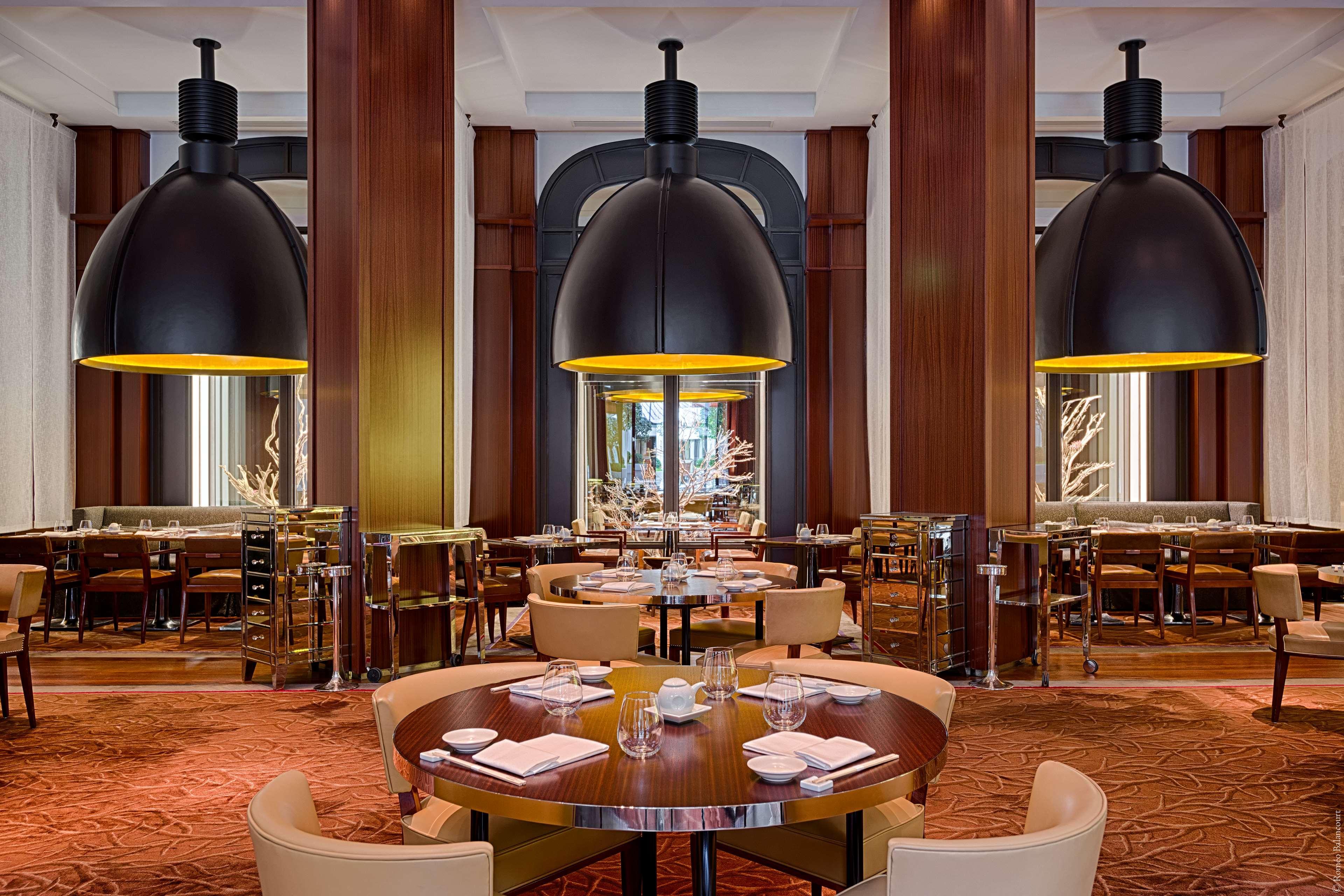 Hotel Le Royal Monceau Raffles Paris Exterior photo