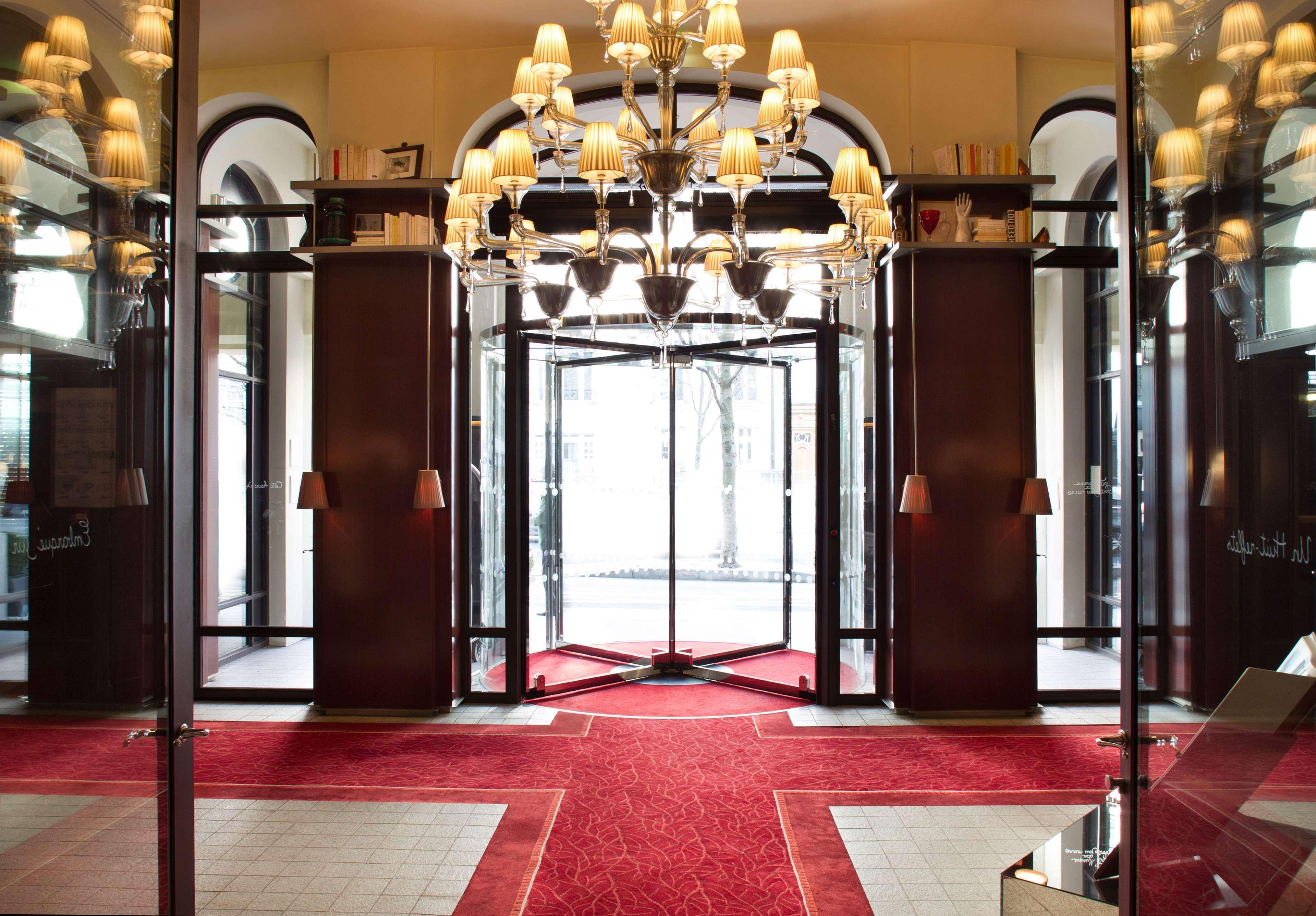 Hotel Le Royal Monceau Raffles Paris Exterior photo