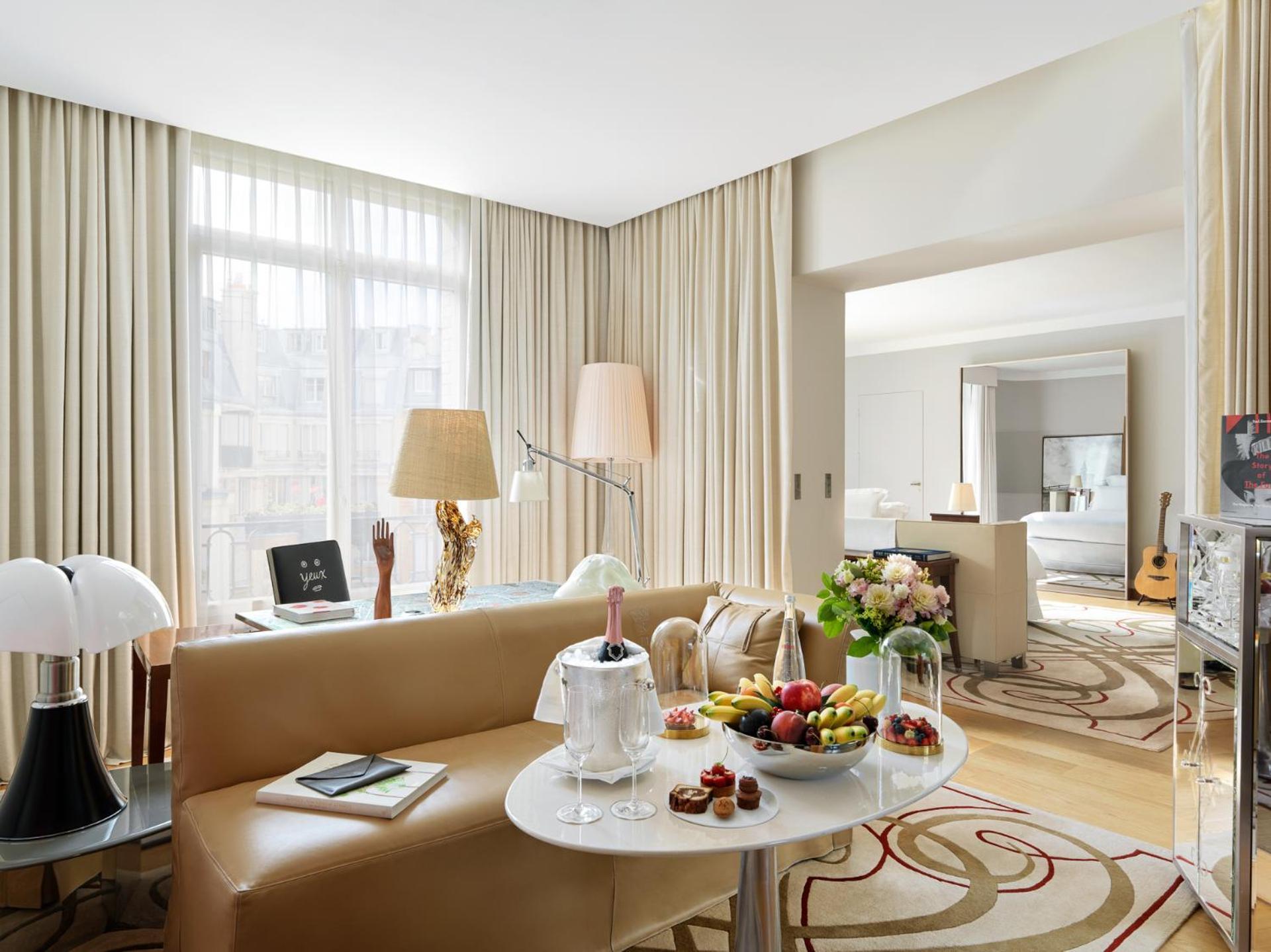 Hotel Le Royal Monceau Raffles Paris Exterior photo