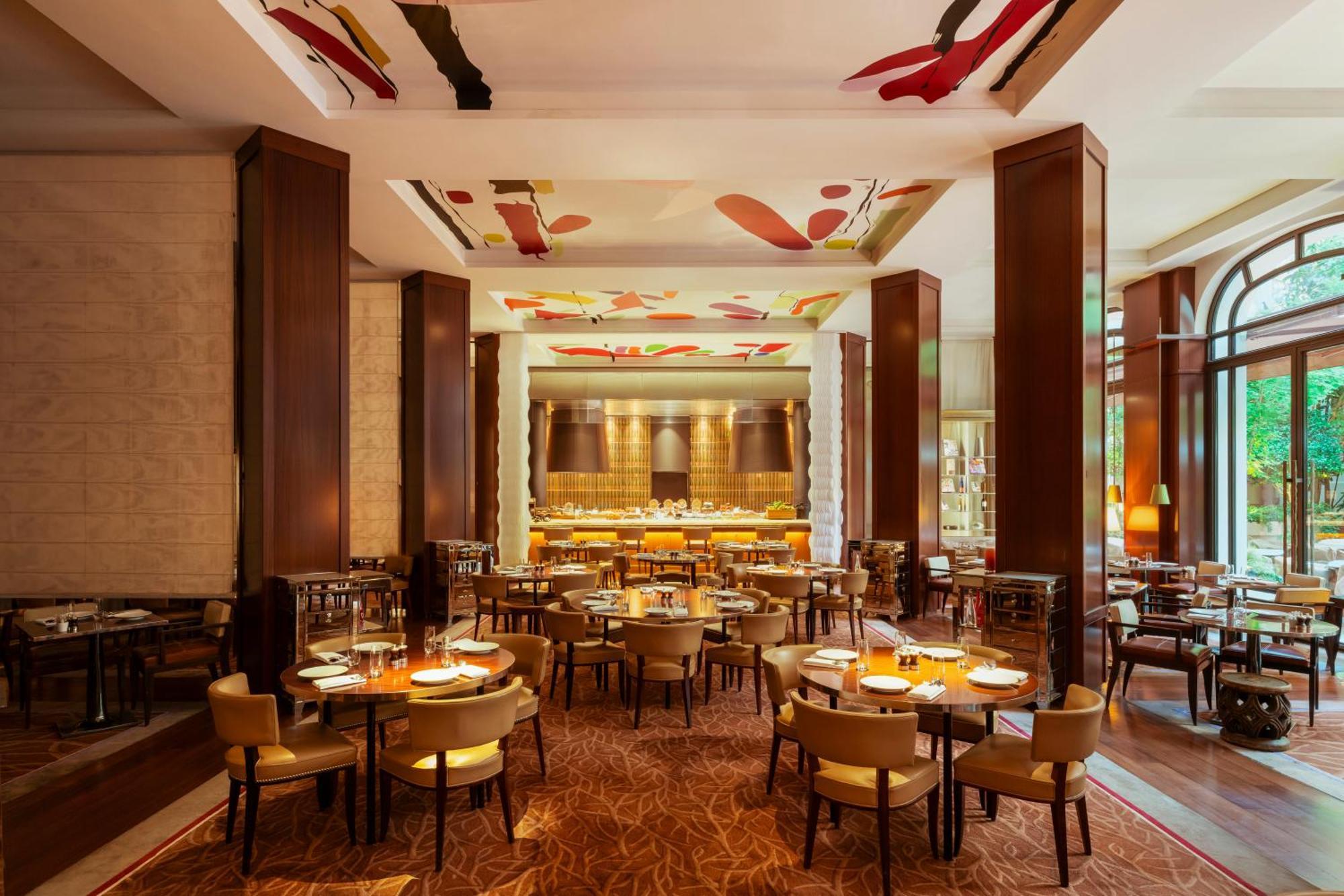 Hotel Le Royal Monceau Raffles Paris Exterior photo