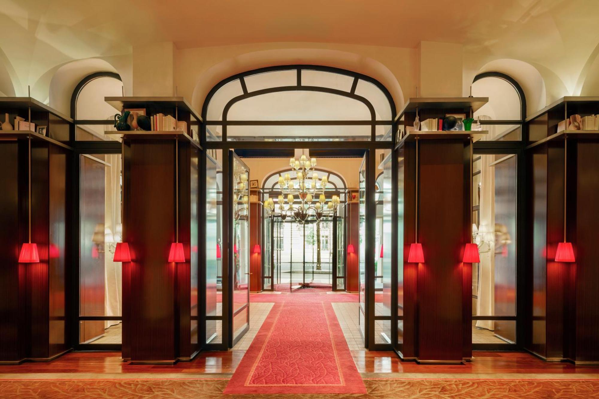 Hotel Le Royal Monceau Raffles Paris Exterior photo