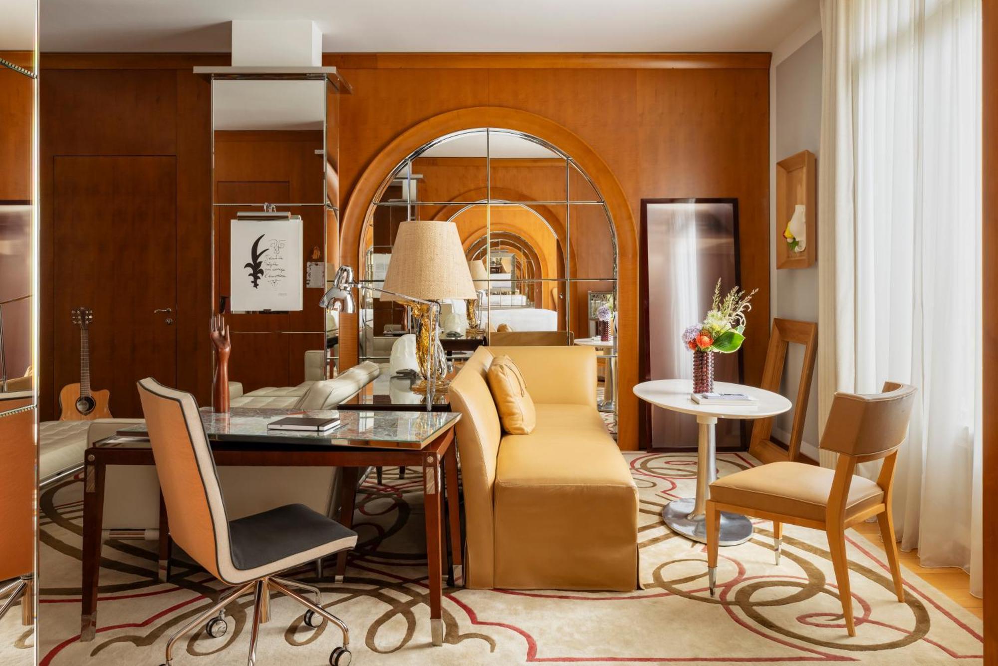 Hotel Le Royal Monceau Raffles Paris Exterior photo