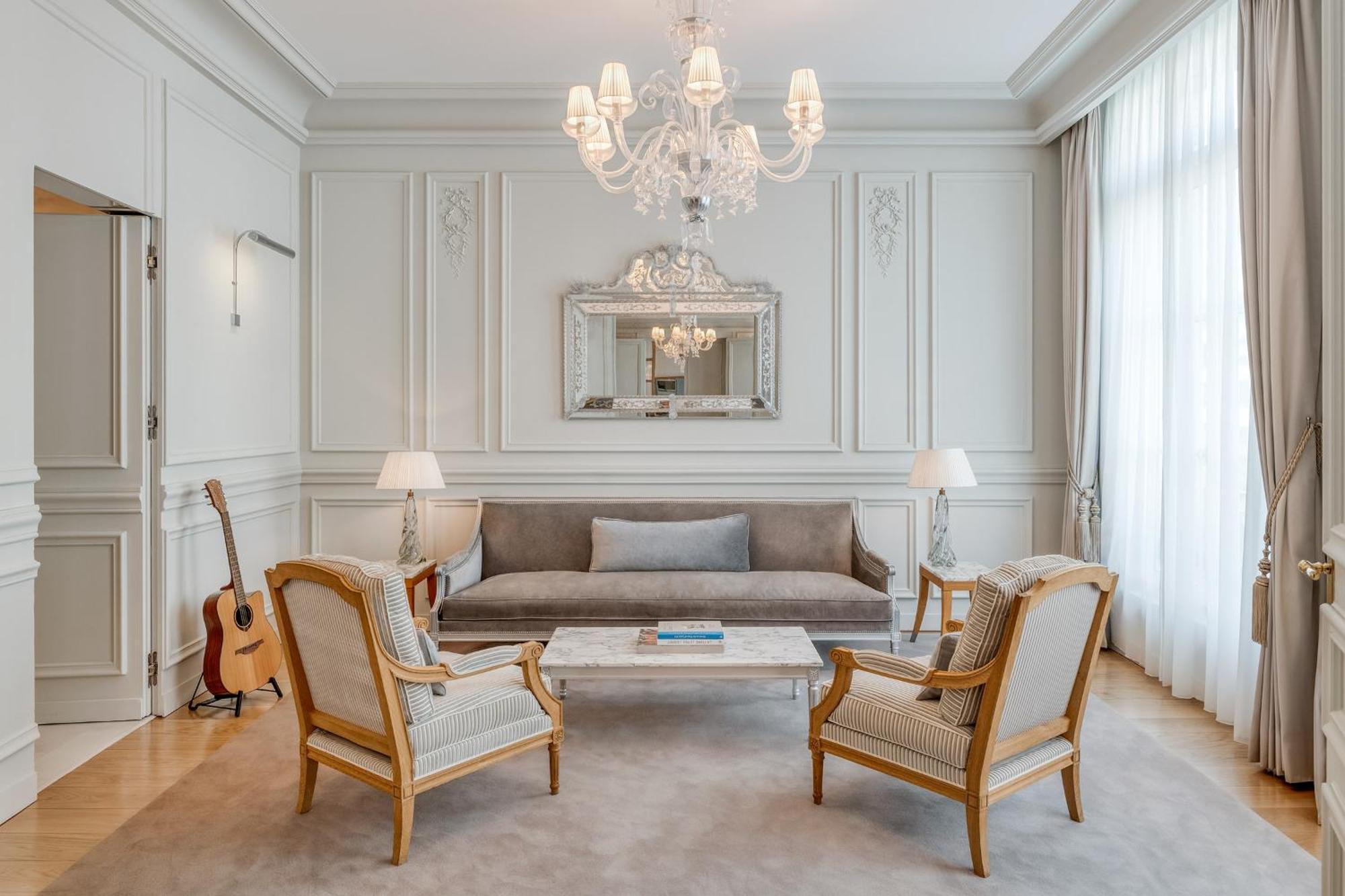 Hotel Le Royal Monceau Raffles Paris Exterior photo