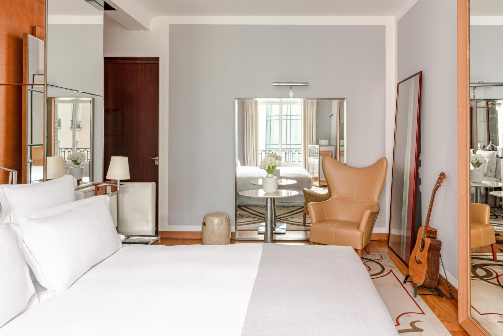 Hotel Le Royal Monceau Raffles Paris Exterior photo